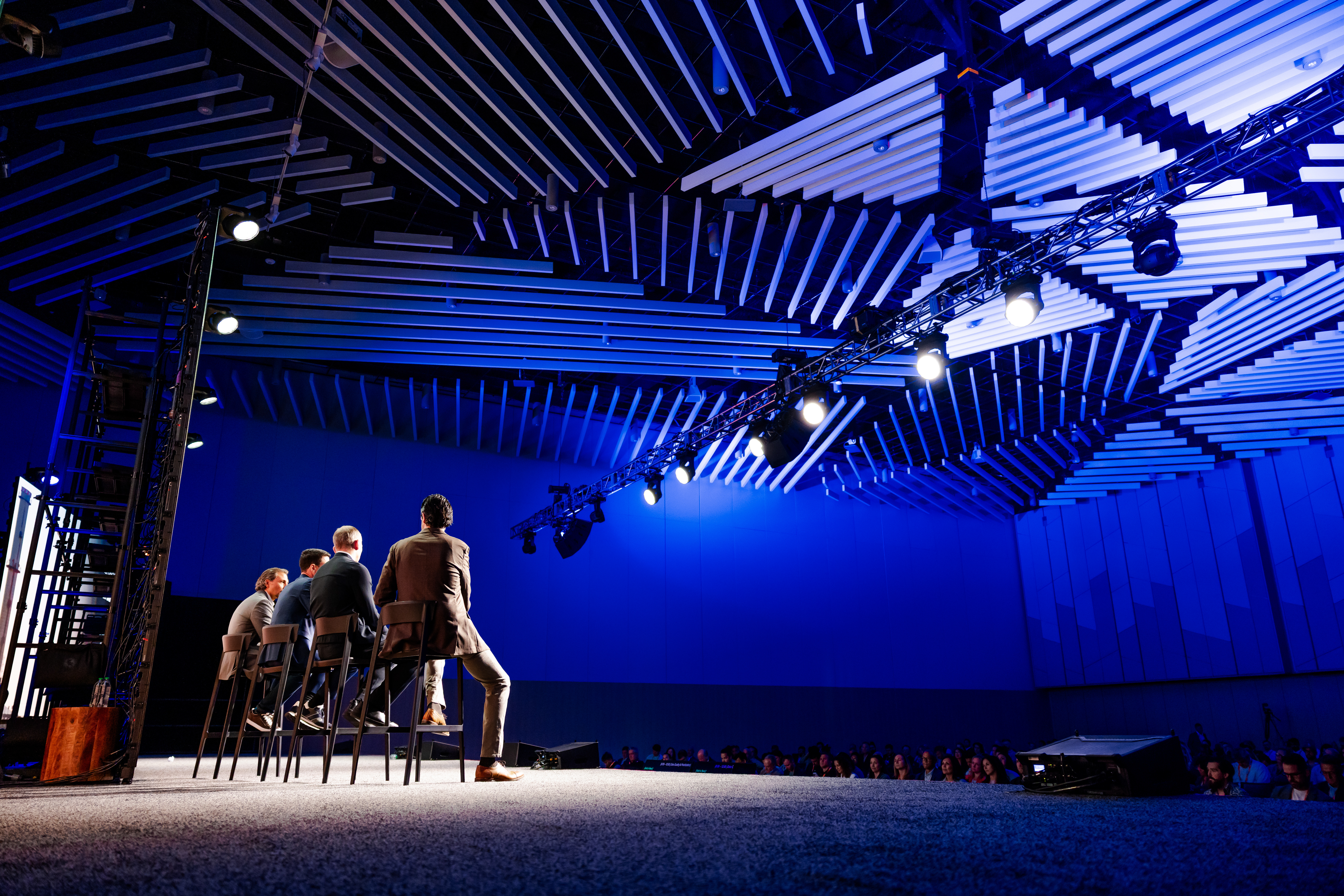 Panel behind the scenes UTL 25_Hero_188896