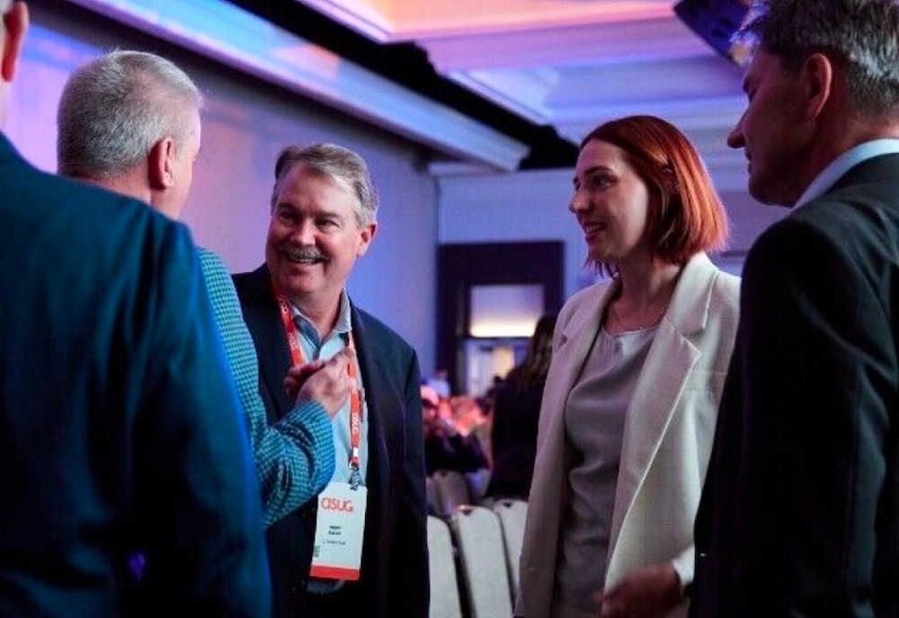 Group Talking at event_ Hero_113784